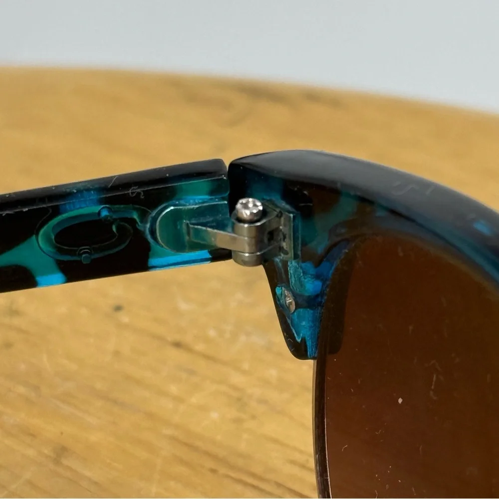 Oscar De La Renta blue /black silver rim Cats Eye Club Mod Sunglass 3053 045